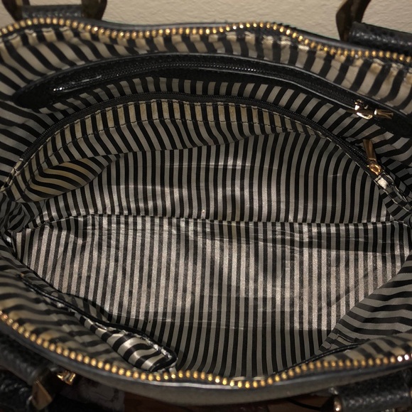 Black Aldo Satchel - Picture 2 of 6